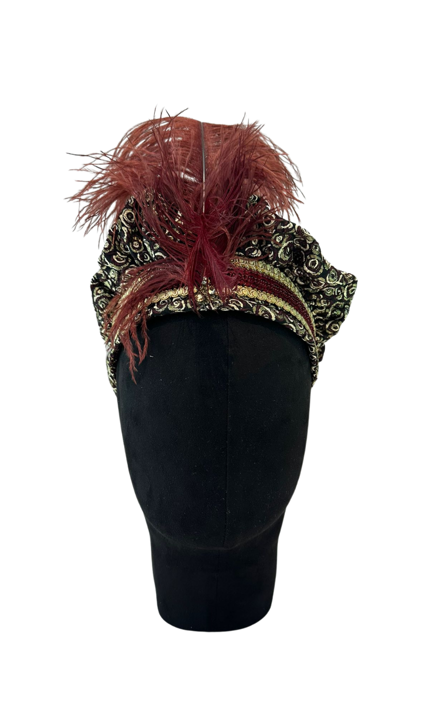 Ornate Feathered Headdress – Vintage Elegance