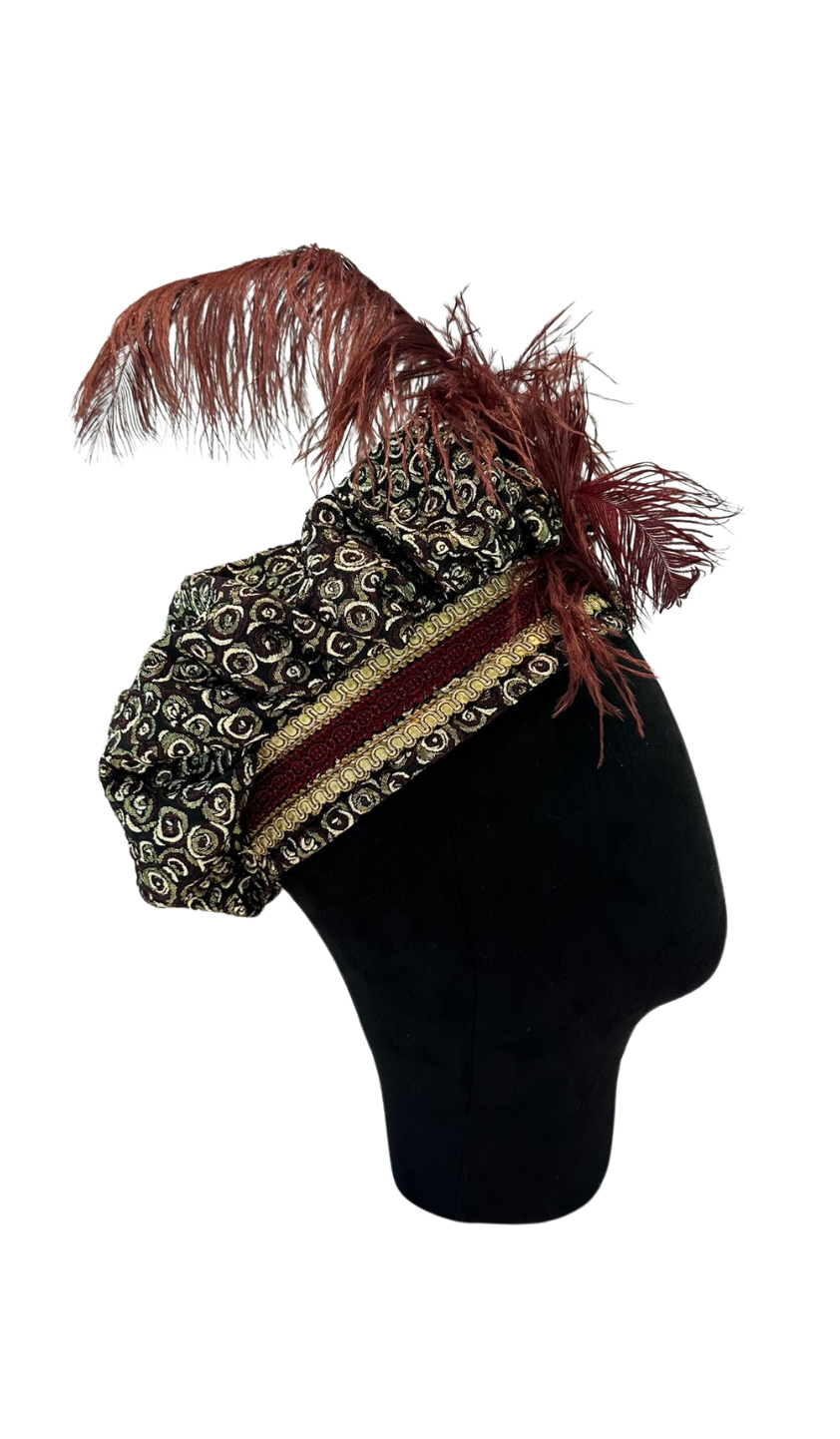 Ornate Feathered Headdress – Vintage Elegance