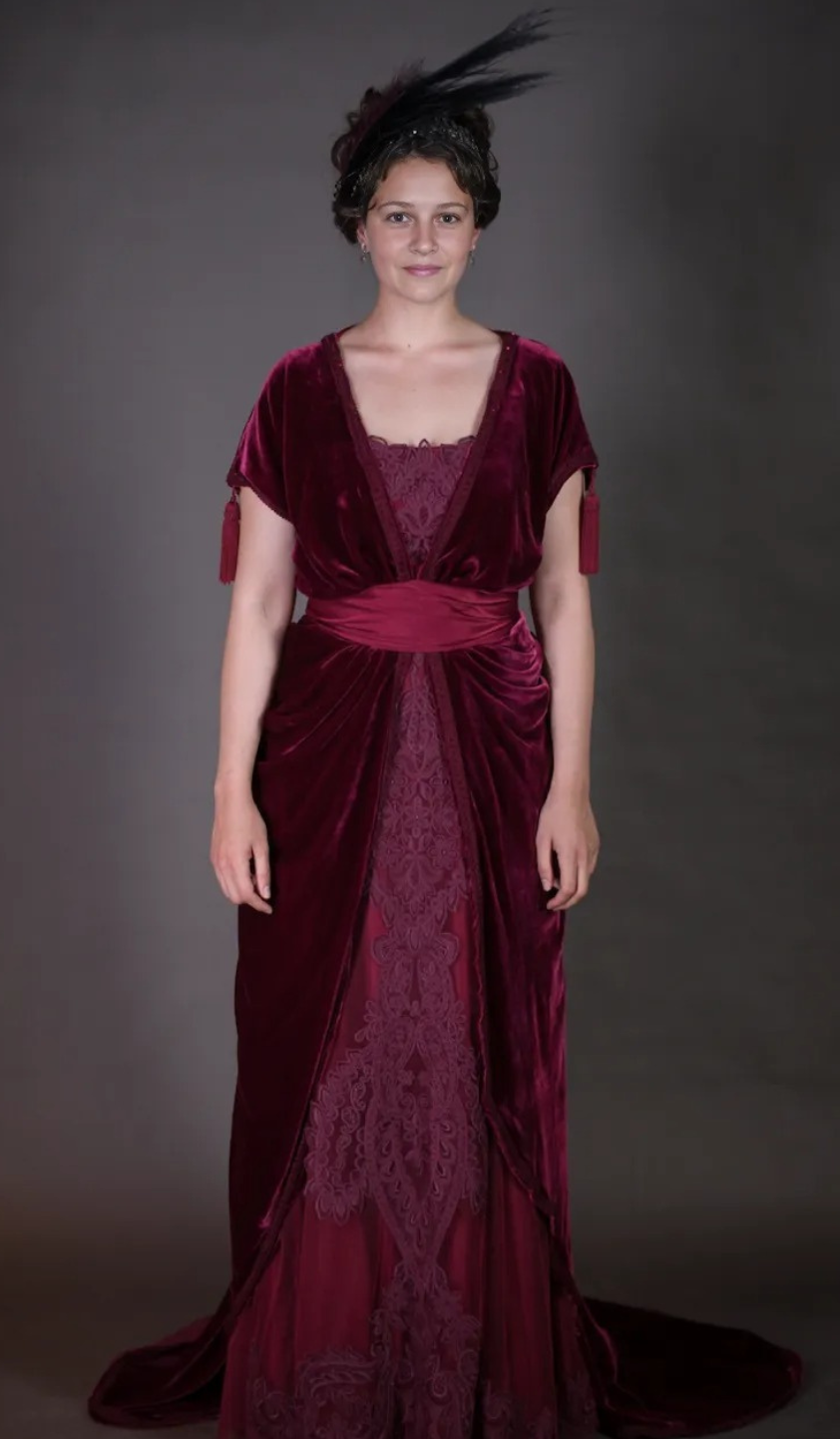 Madame Corinne Party Introduction Costume